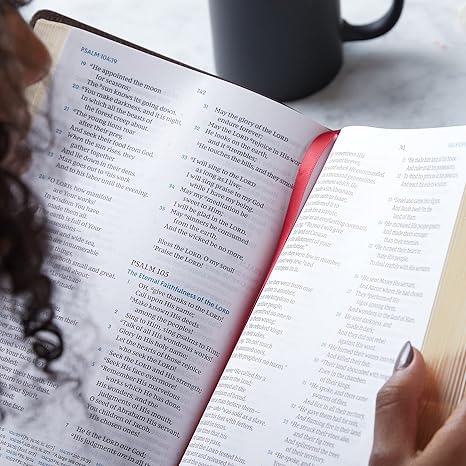 NKJV Large Print Reference Bible, Maclaren Series – Black Leathersoft, Comfort Print