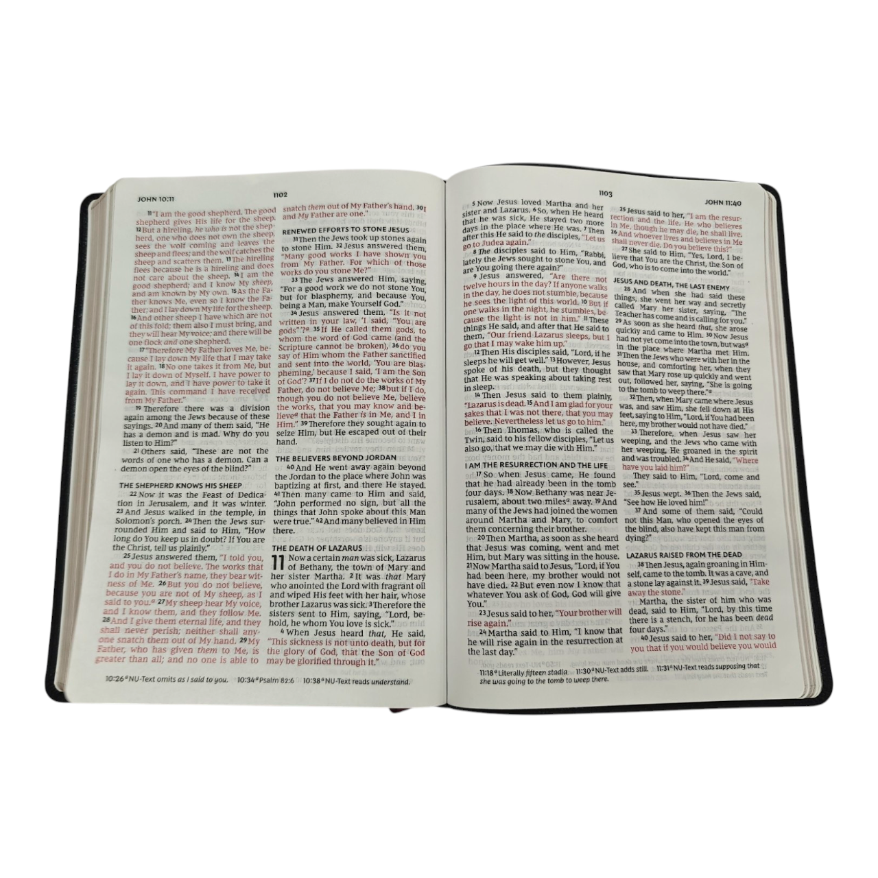 NKJV Giant Print Thinline Bible – Black LeatherTouch, Red Letter Edition, Easy-to-Read Large Font – ISBN 9780785231714