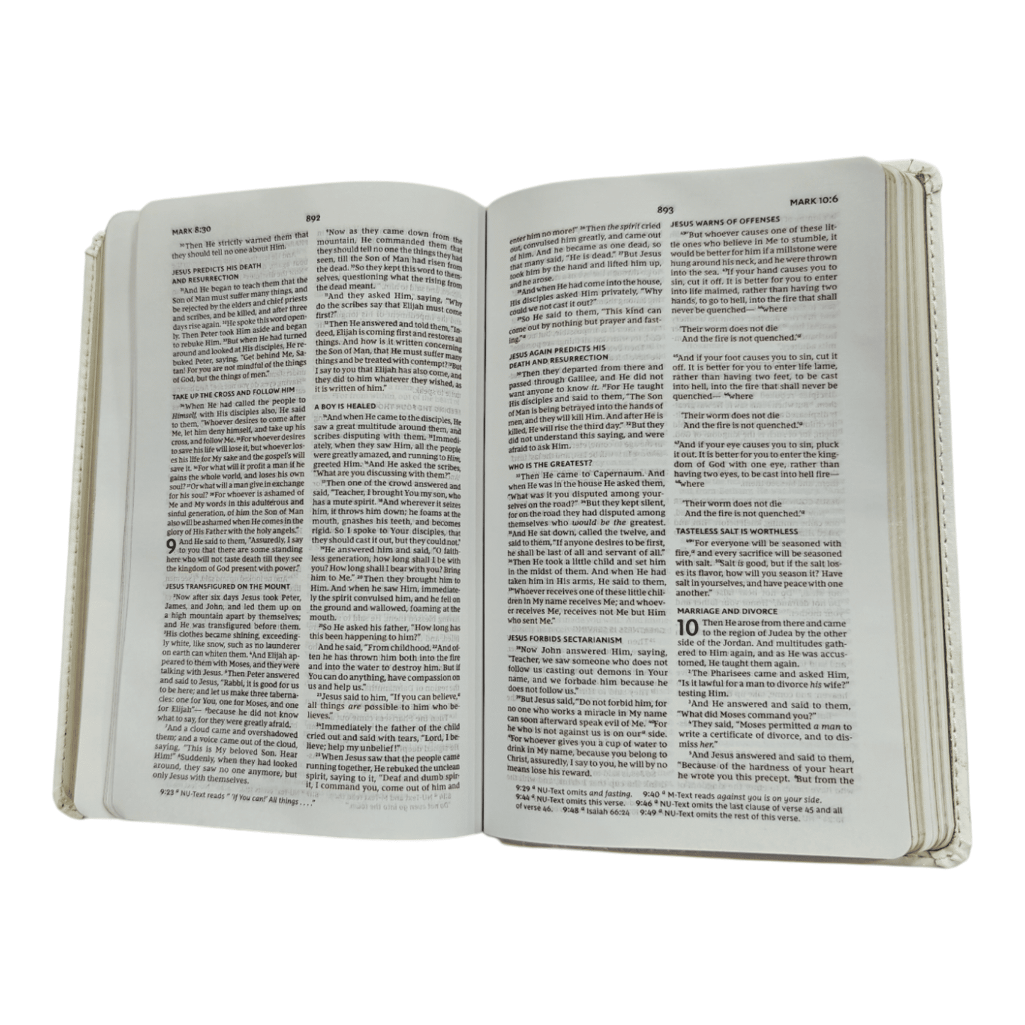 NKJV Bride's Wedding Day Bible, White, Gift Box - New King James Version Wedding Keepsake with Photo Insert & Presentation Pages - 9780785225843