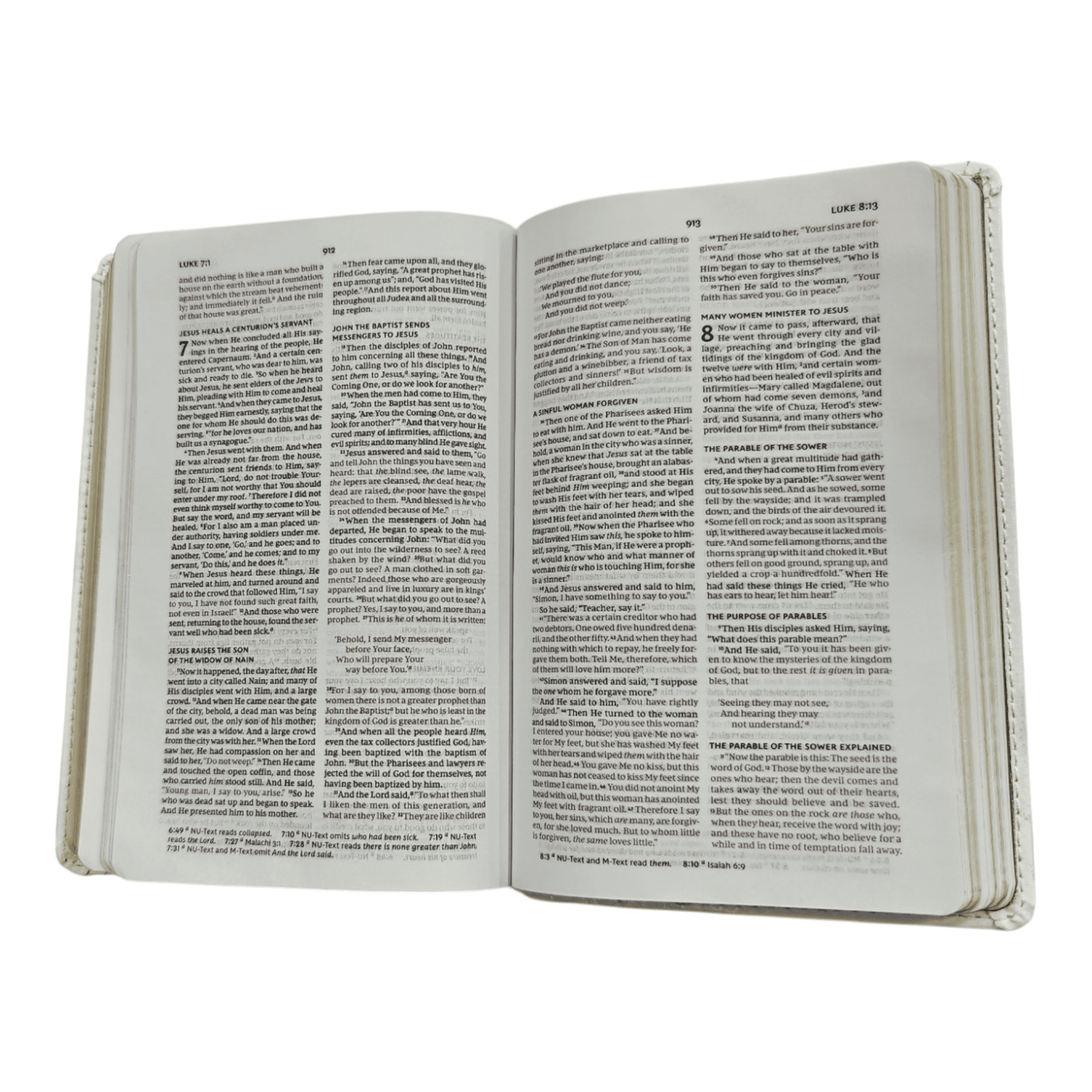 NKJV Bride's Wedding Day Bible, White, Gift Box - New King James Version Wedding Keepsake with Photo Insert & Presentation Pages - 9780785225843