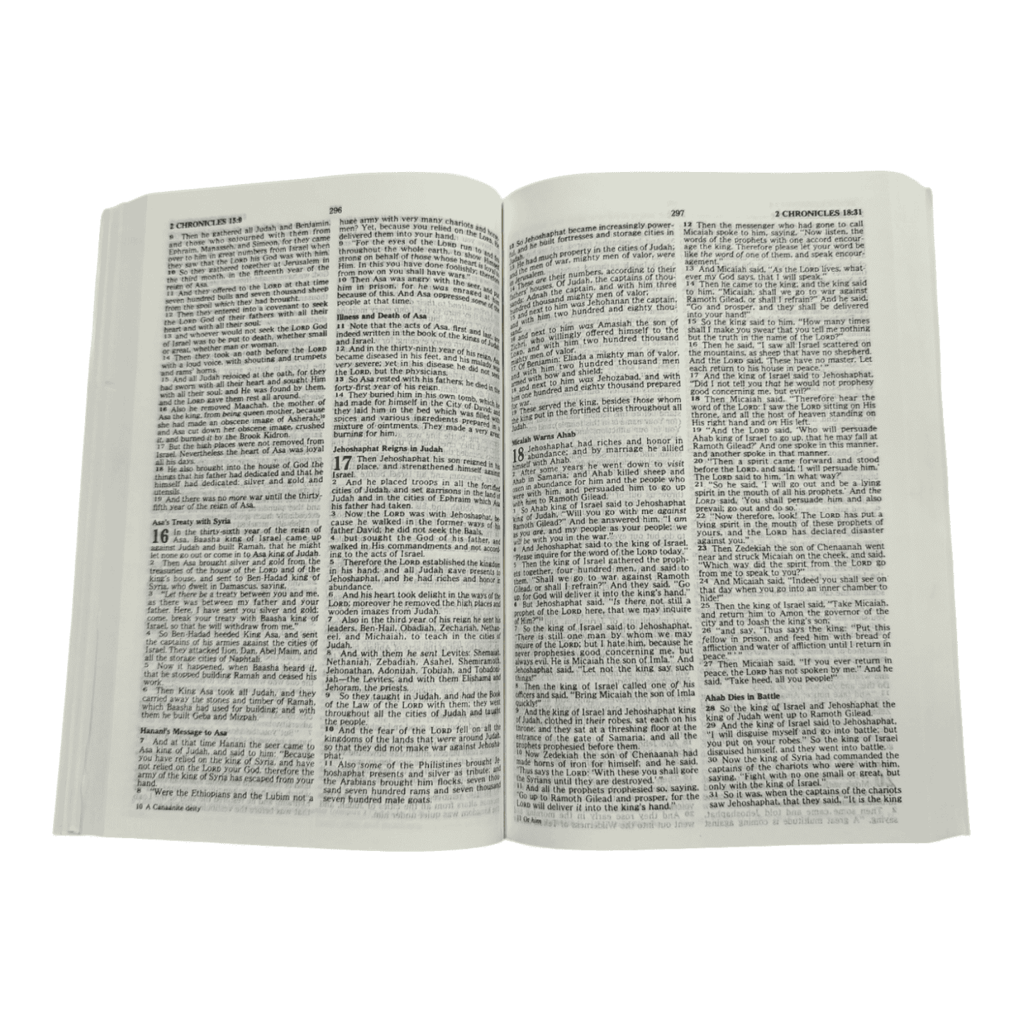 NKJV, The Complete Bible Dictionary and Concordance: A 3-in-1 Ultimate Reference Resource for NKJV Study (Value-Priced Edition)