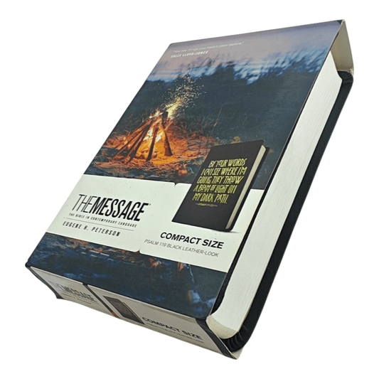 The Message Compact Bible, Flexible Cover: Portable Edition of The Contemporary Message Paraphrase - Eugene Peterson - 9781641583244