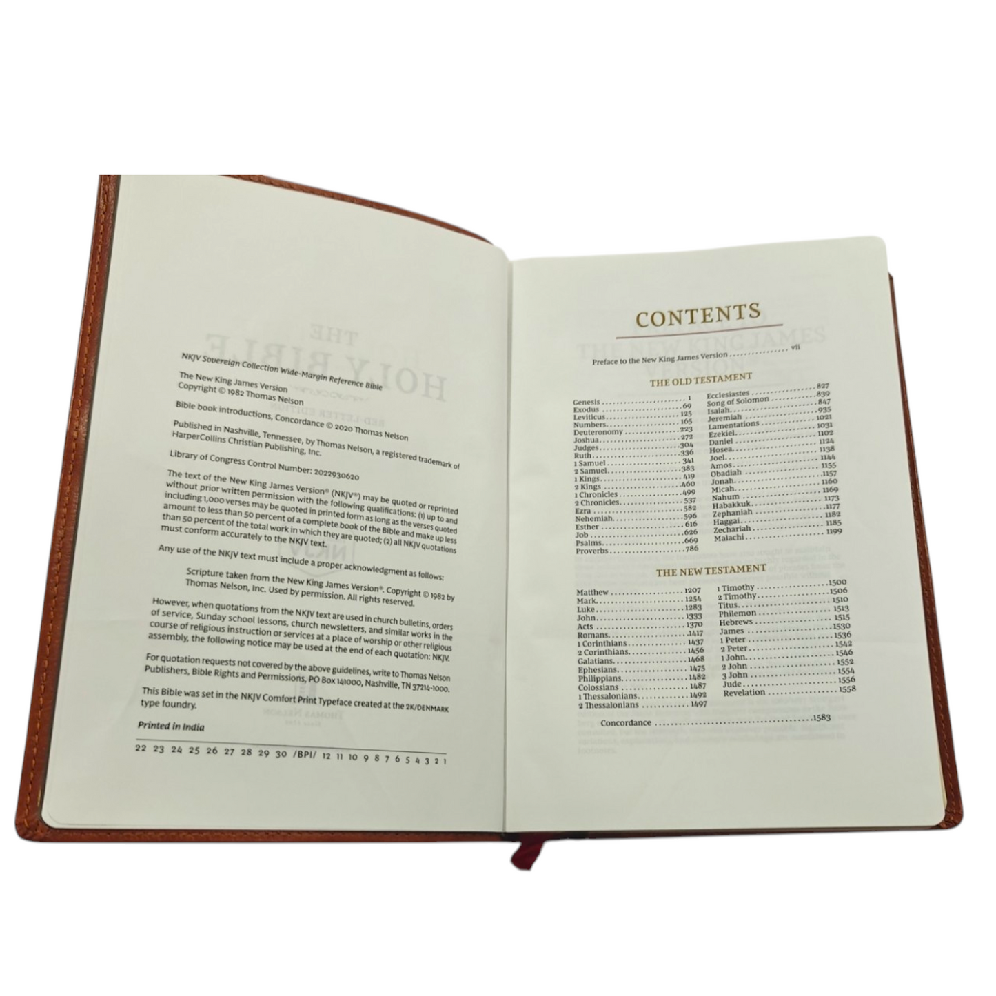 NKJV, Single-Column Wide-Margin Reference Bible, Cloth over Board, Red Letter, Comfort Print: Holy Bible, New King James Version