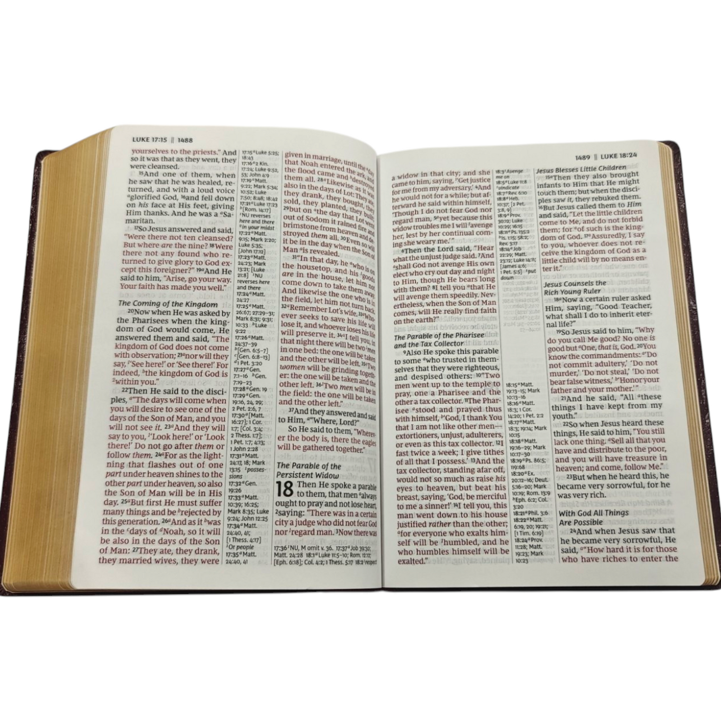 NKJV, Reference Bible, Center-Column Giant Print, Leather-Look, Burgundy, Red Letter Edition, Comfort Print