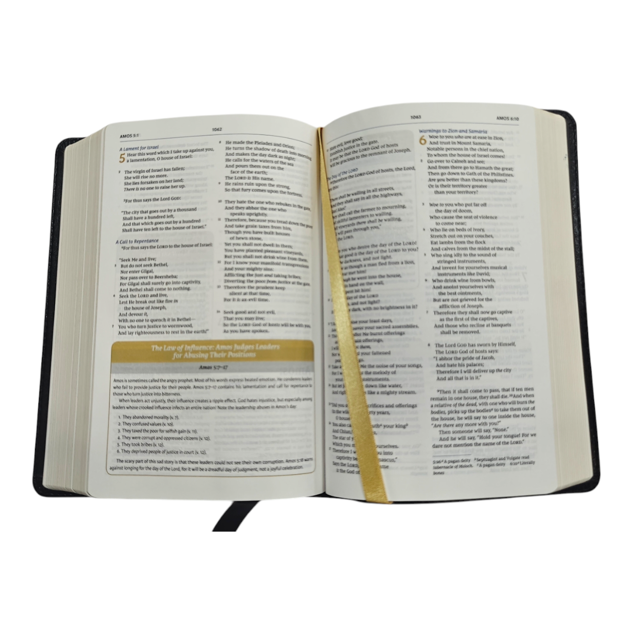 The Maxwell Leadership Bible, Compact Edition – NKJV, Hardcover, Leadership Lessons from John C. Maxwell, Red Letter Edition – ISBN 9780785241867